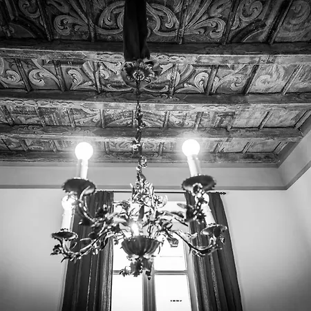 Santachiara15, Luxury Historical *